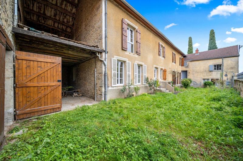 Maison ancienne - 207 m² - 6 pièces
