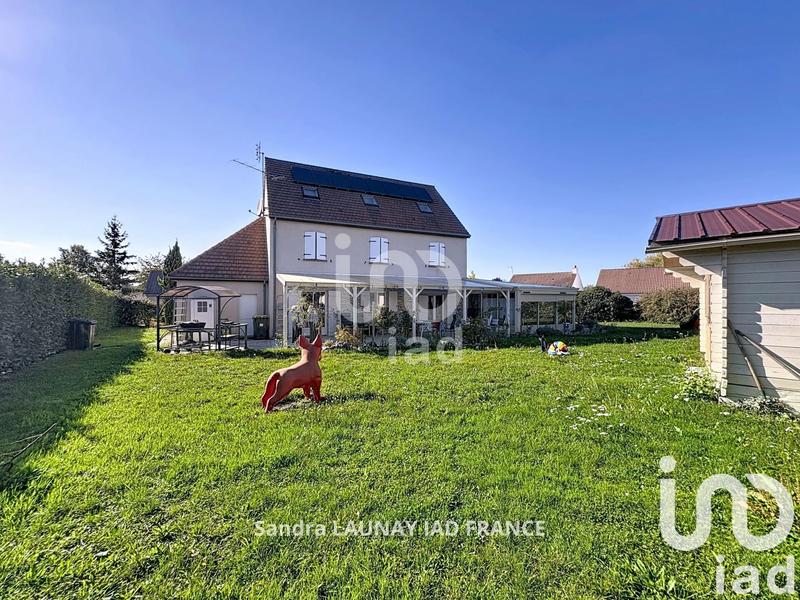 Maison - 202 m² - 8 pièces