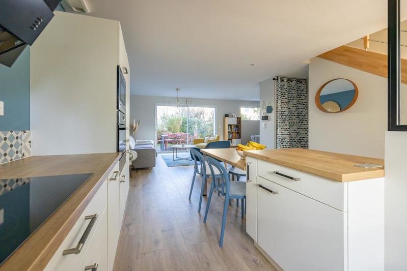 Maison - 95 m² - 5 pièces