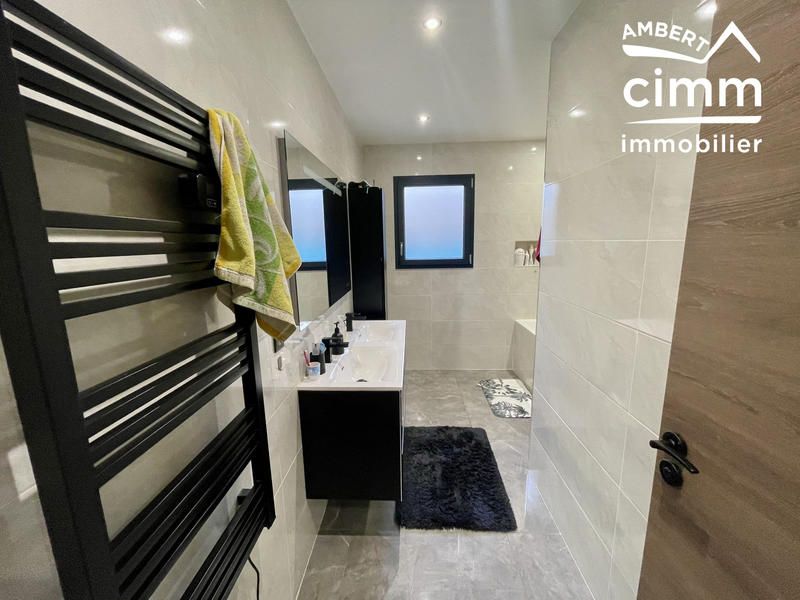 Villa - 128 m² - 5 pièces