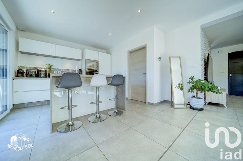 Maison - 106 m² - 5 pièces