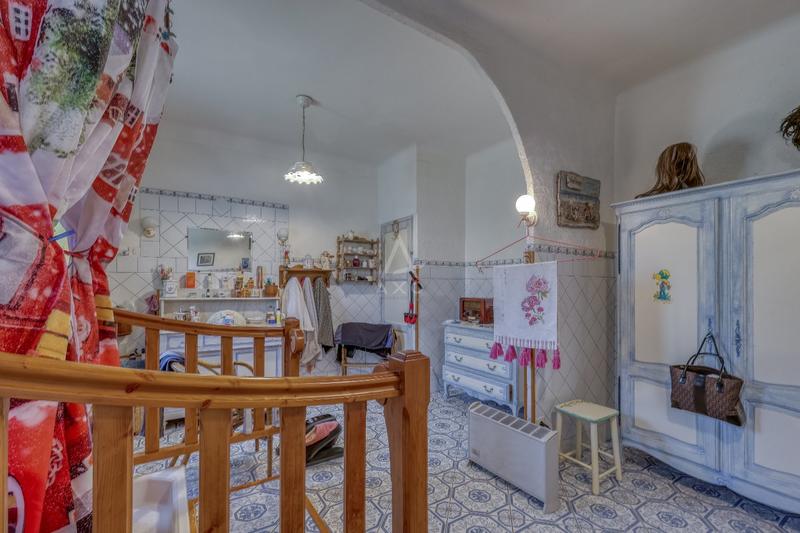 Viager - Maison - 316 m² - 8 pièces