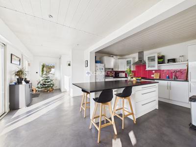 Maison - 158 m² - 7 pièces