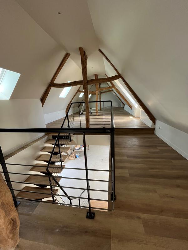 Maison - 280 m² - 8 pièces