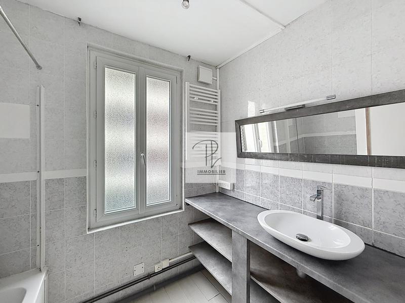 Maison jumelée - 74 m² - 3 pièces