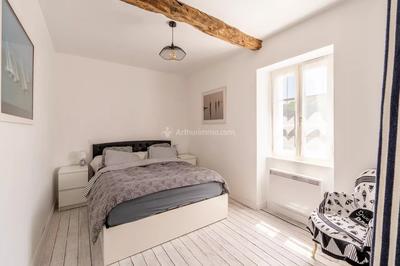 Maison - 175 m² - 10 pièces