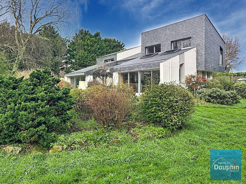 Maison - 150 m² - 7 pièces