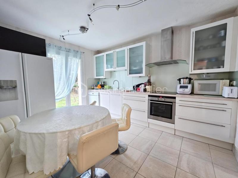 Maison traditionnelle - 110 m² - 5 pièces