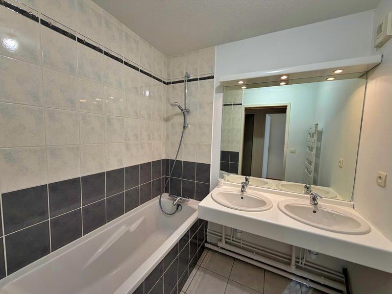 Appartement - 90 m² - 4 pièces