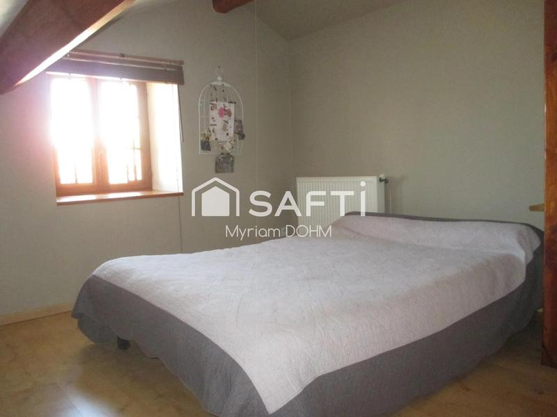 Maison - 90 m² - 5 pièces