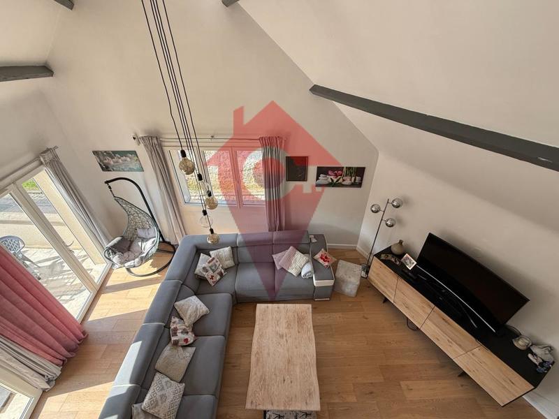 Maison - 162 m² - 5 pièces