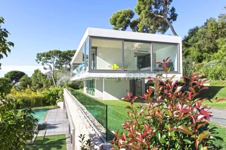 Villa - 380 m² - 8 pièces