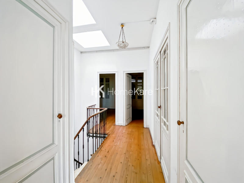 Appartement - 140 m² - 5 pièces