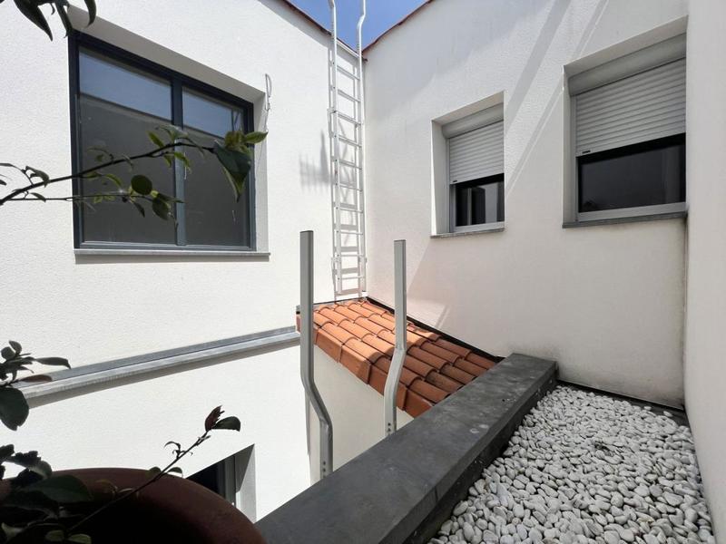 Bureau - 119 m² - 6 pièces