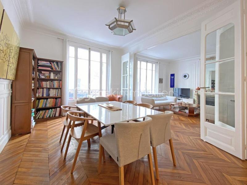 Appartement - 164 m² - 6 pièces