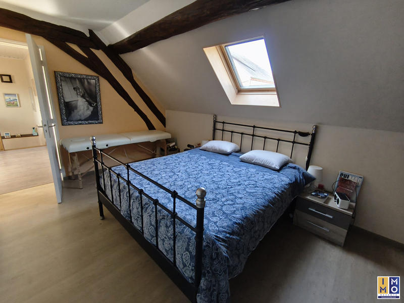 Maison ancienne - 196 m² - 8 pièces