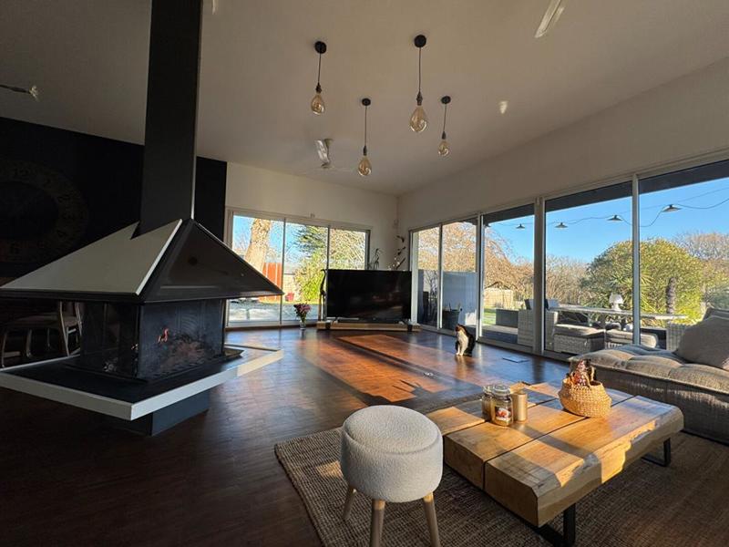 Maison - 354 m² - 11 pièces