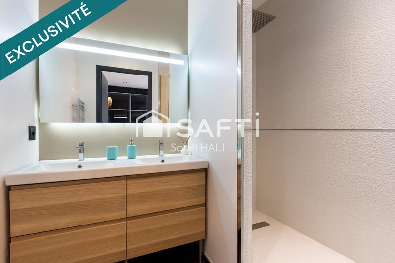 Appartement - 214 m² - 7 pièces