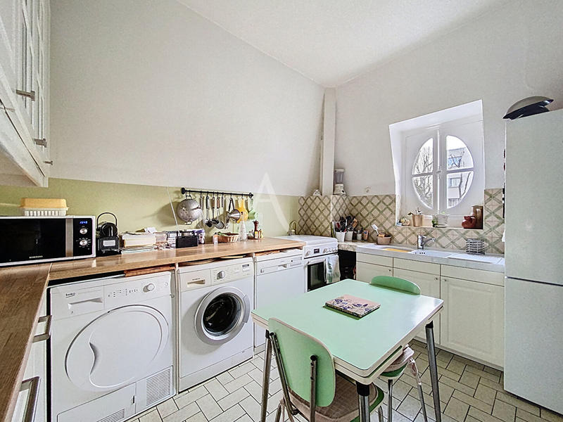 Appartement - 90 m² - 4 pièces