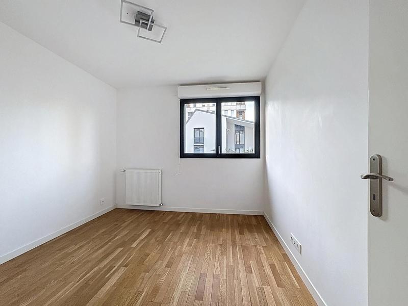 Appartement - 93 m² - 4 pièces