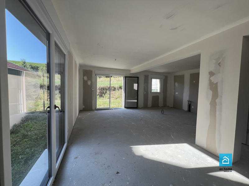 Maison - 91 m² - 4 pièces