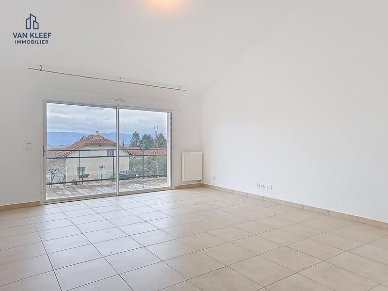 Maison jumelée - 117 m² - 4 pièces