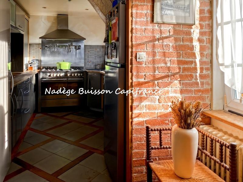 Maison - 233 m² - 10 pièces