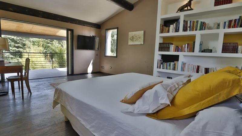 Mas - 218 m² - 7 pièces