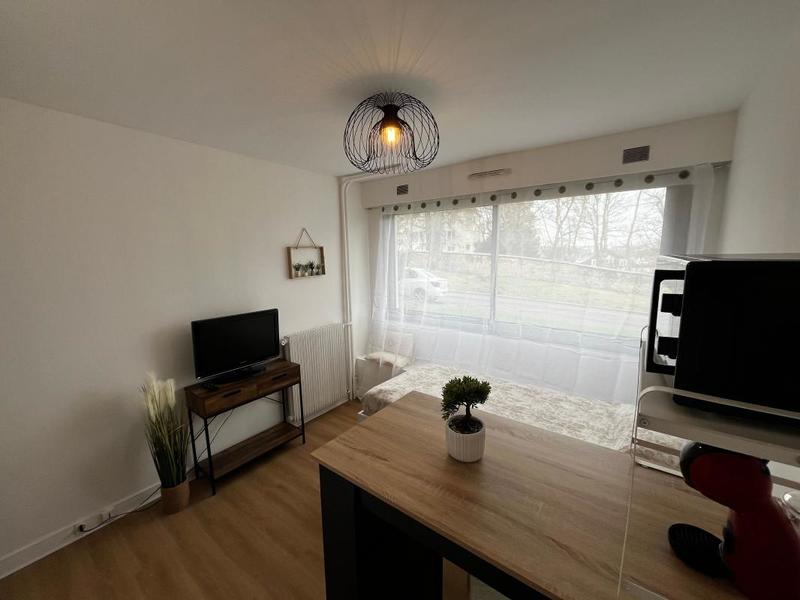 Studio - 11 m² - 1 pièce