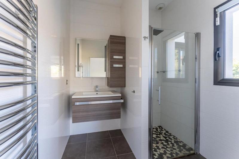 Maison - 180 m² - 7 pièces