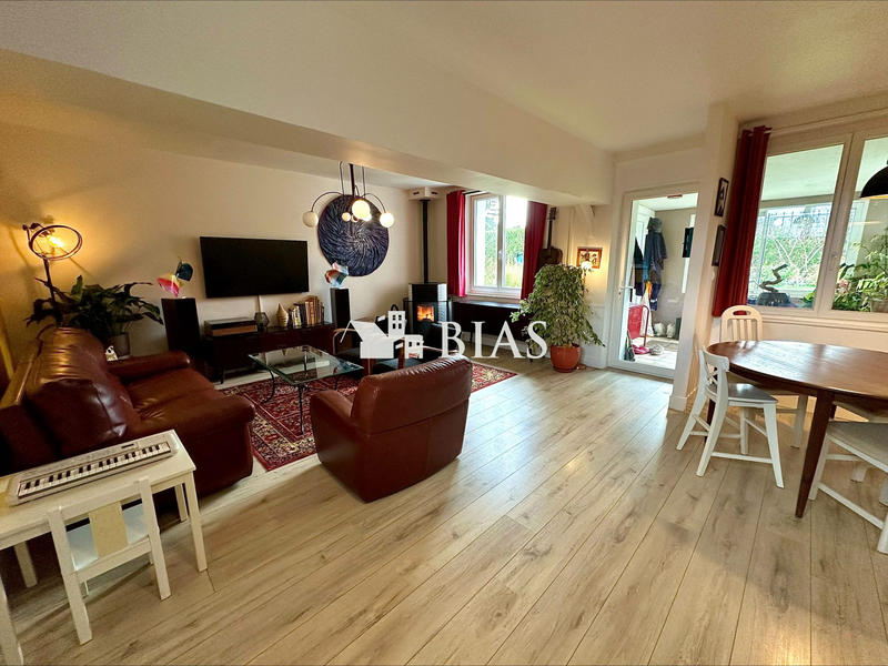 Maison - 162 m² - 6 pièces