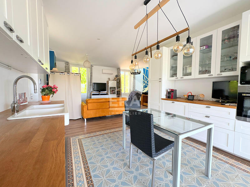 Maison - 94 m² - 4 pièces