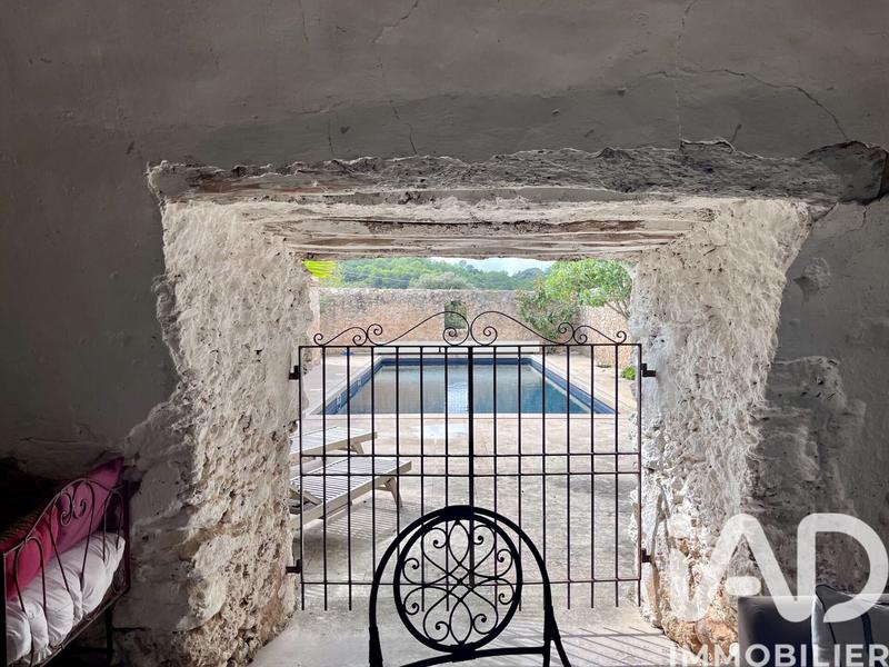 Maison - 400 m² - 11 pièces