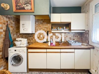 Maison - 178 m² - 8 pièces