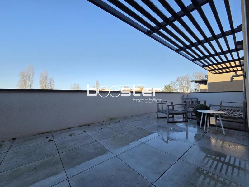 Appartement ancien - 92 m² - 4 pièces