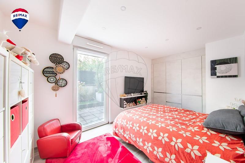 Appartement - 102 m² - 5 pièces