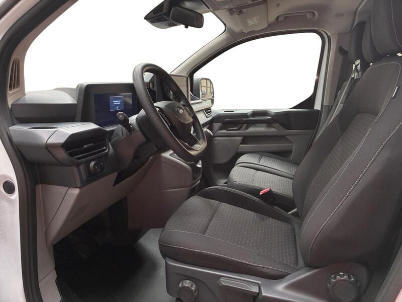 Ford Transit Custom Kombi 320 L2h1 2.0 EcoBlue 130 Trend Business