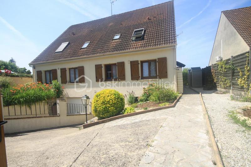 Maison - 120 m² - 5 pièces