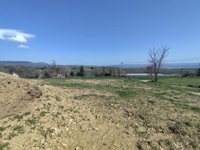 Terrain constructible - 858 m²