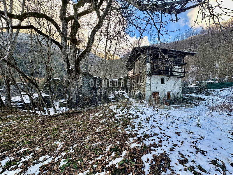 Maison ancienne - 100 m² - 1 pièce