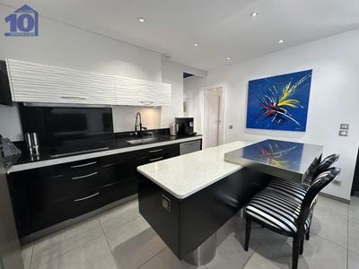 Maison - 77 m² - 4 pièces