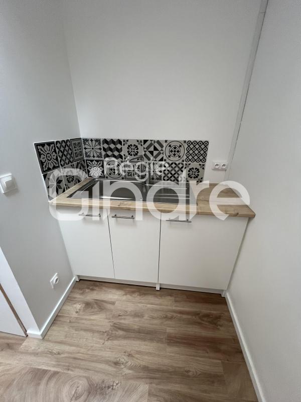 Bureau - 16 m² - 1 pièce