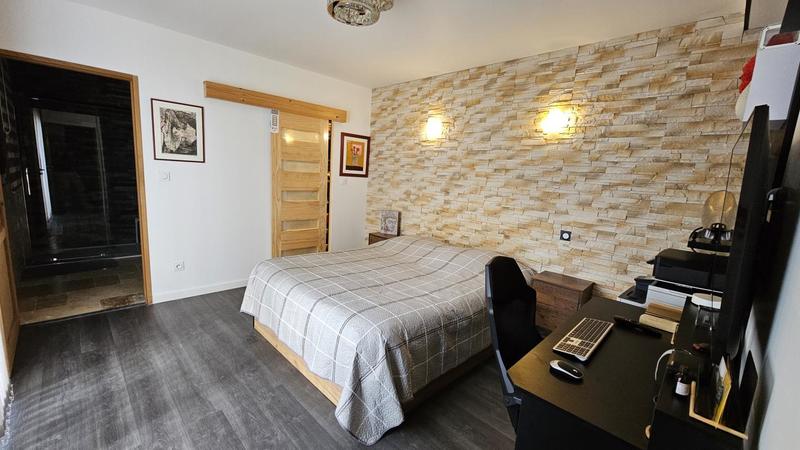 Maison - 203 m² - 7 pièces