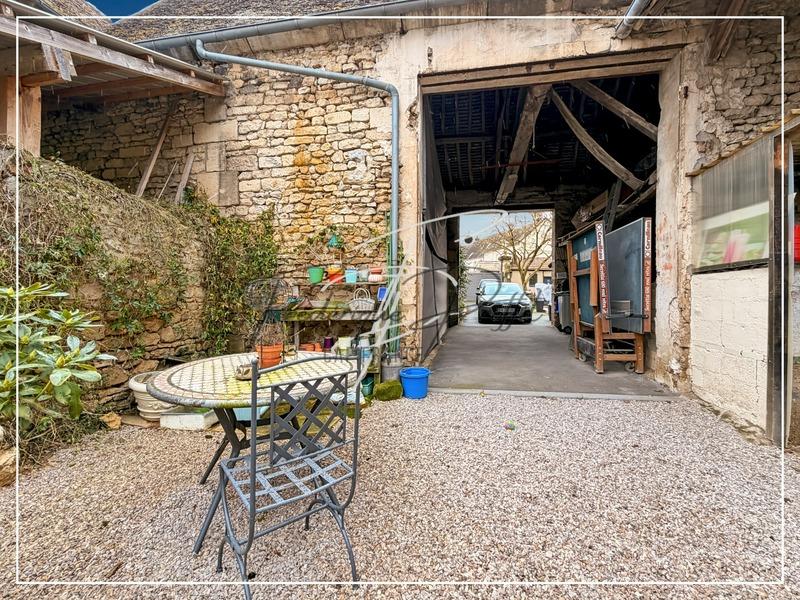 Maison - 210 m² - 5 pièces