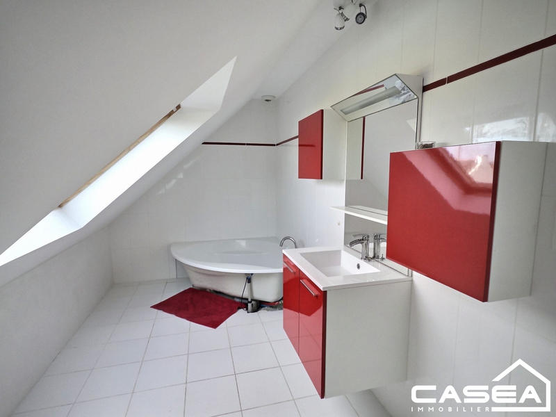 Maison contemporaine - 240 m² - 9 pièces