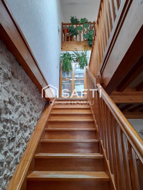 Maison - 163 m² - 5 pièces