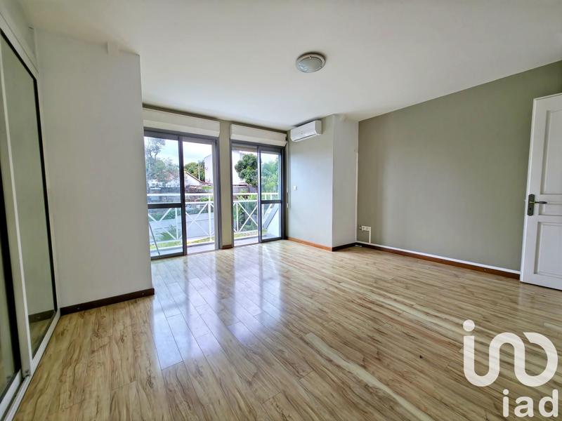 Maison - 180 m² - 5 pièces