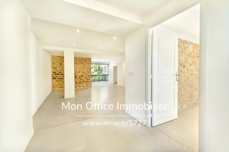 Appartement - 75 m² - 3 pièces