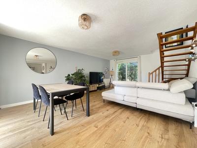 Maison contemporaine - 101 m² - 4 pièces