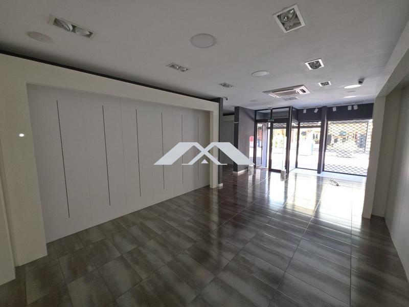 Local commercial - 146 m²